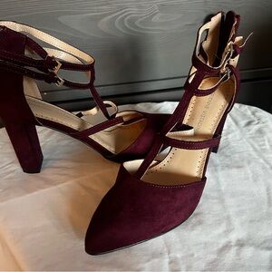 NIB Adrienne Vittadini Womens Suede Wine Nocera Block Heel Ankle Pumps Size 7.5